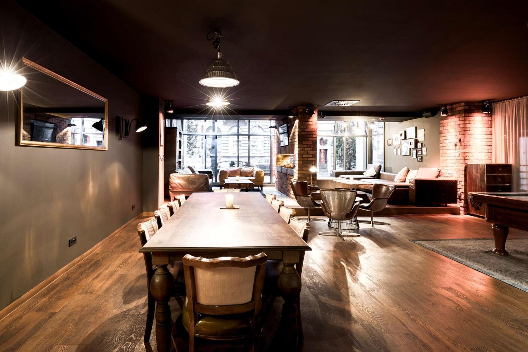 Pentahotel Brussels Centre Hotel